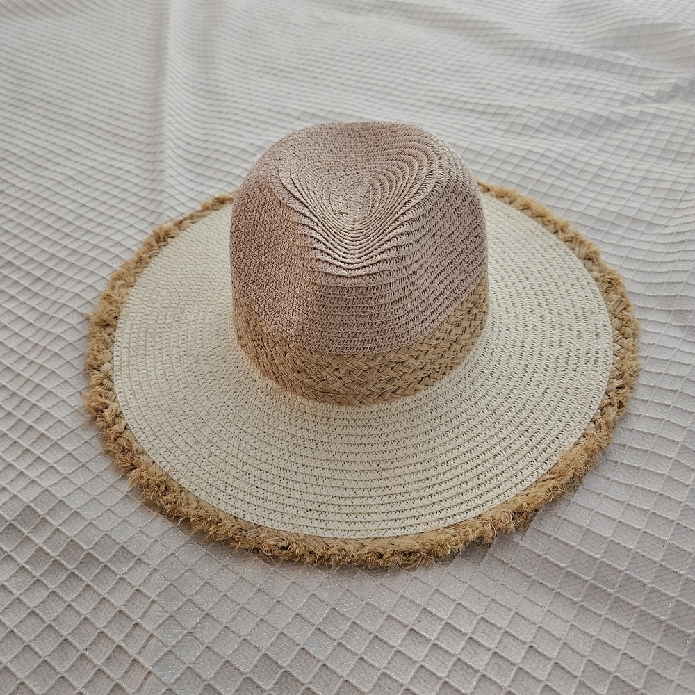 NWT Two-Toned Frayed Straw Sun Hat